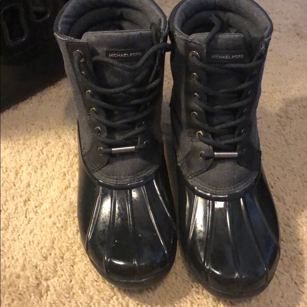 MK Duck boots